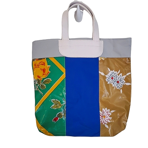 Kitsch Kitchen Colorful Retro Funky Floral Print Vinyl Tote - Picture 2 of 11